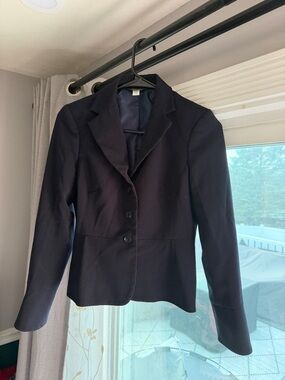 Classic Women's Navy Tailored Blazer
